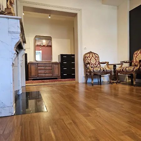 High-end In & Up To 7 Seats Cars Option Bed and breakfast *